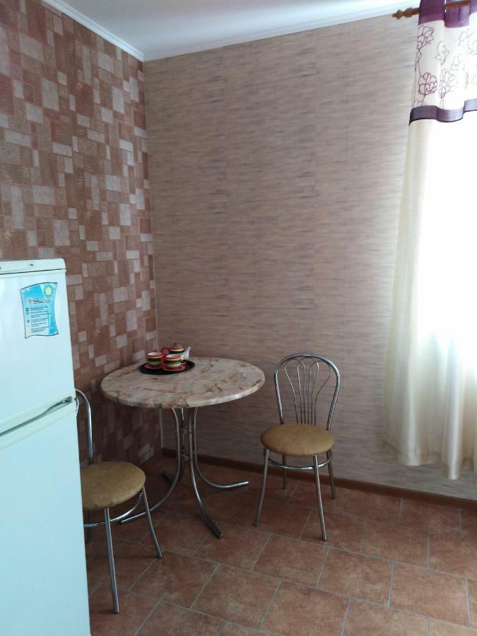Apartament On Komarova 29 Вулиця Комарова 29 Kropyvnytskyj Exteriör bild